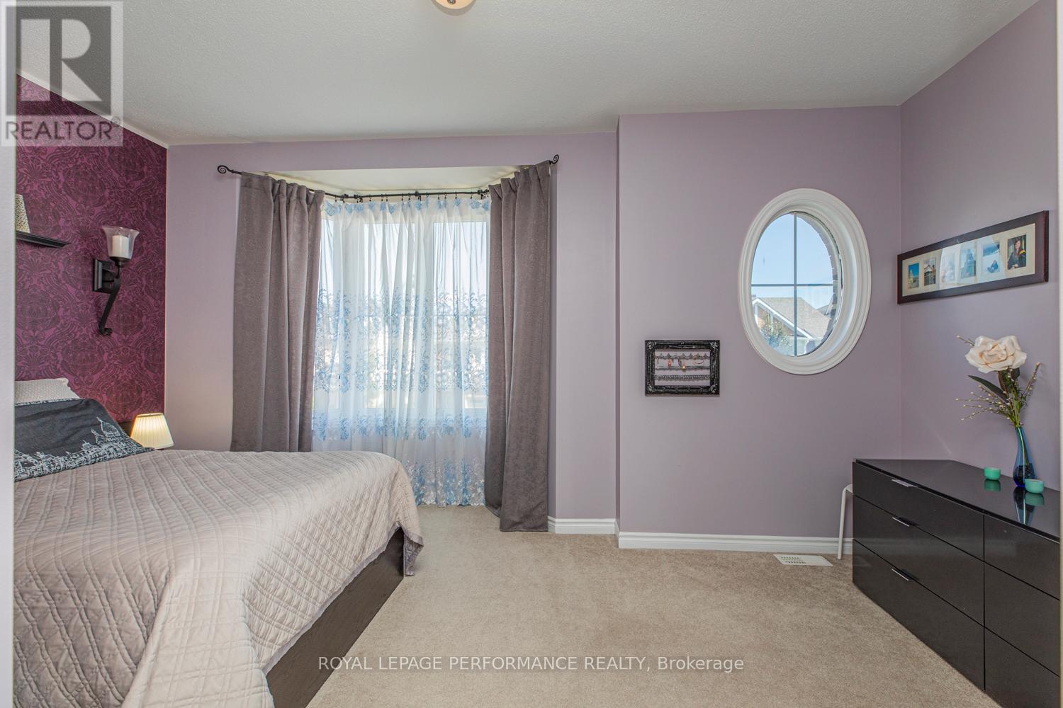 Photo 19 of 30 Summitview Drive, Ottawa ON