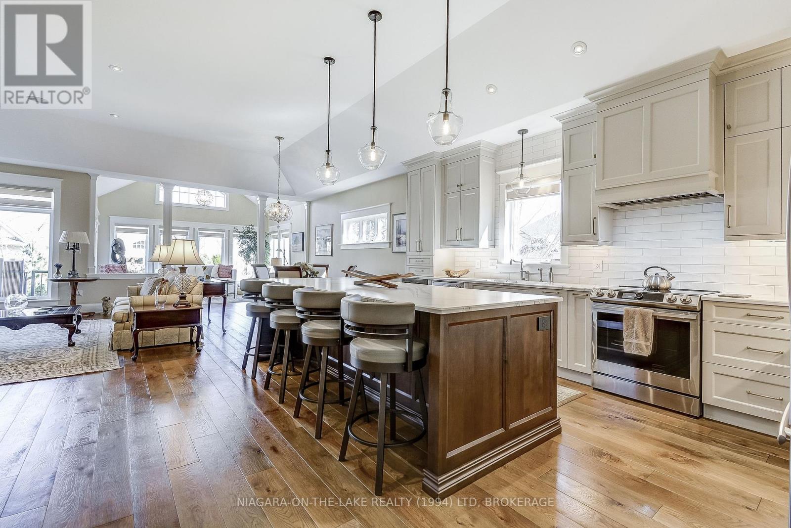 Photo 20 of 12 Stoneridge Crescent, Niagaraonthelake ON