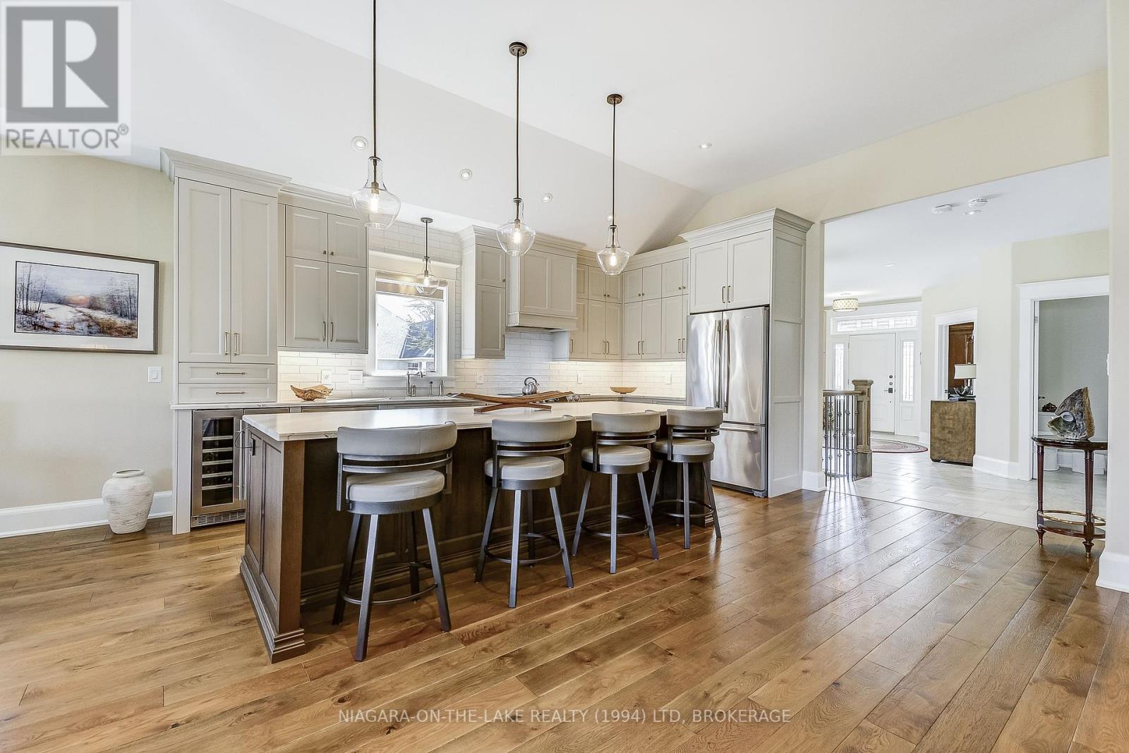 Photo 13 of 12 Stoneridge Crescent, Niagaraonthelake ON