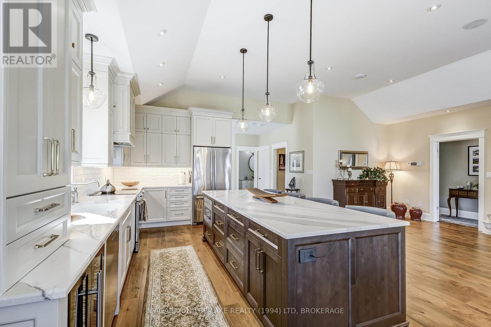 Photo 8 of 12 Stoneridge Crescent, Niagaraonthelake ON