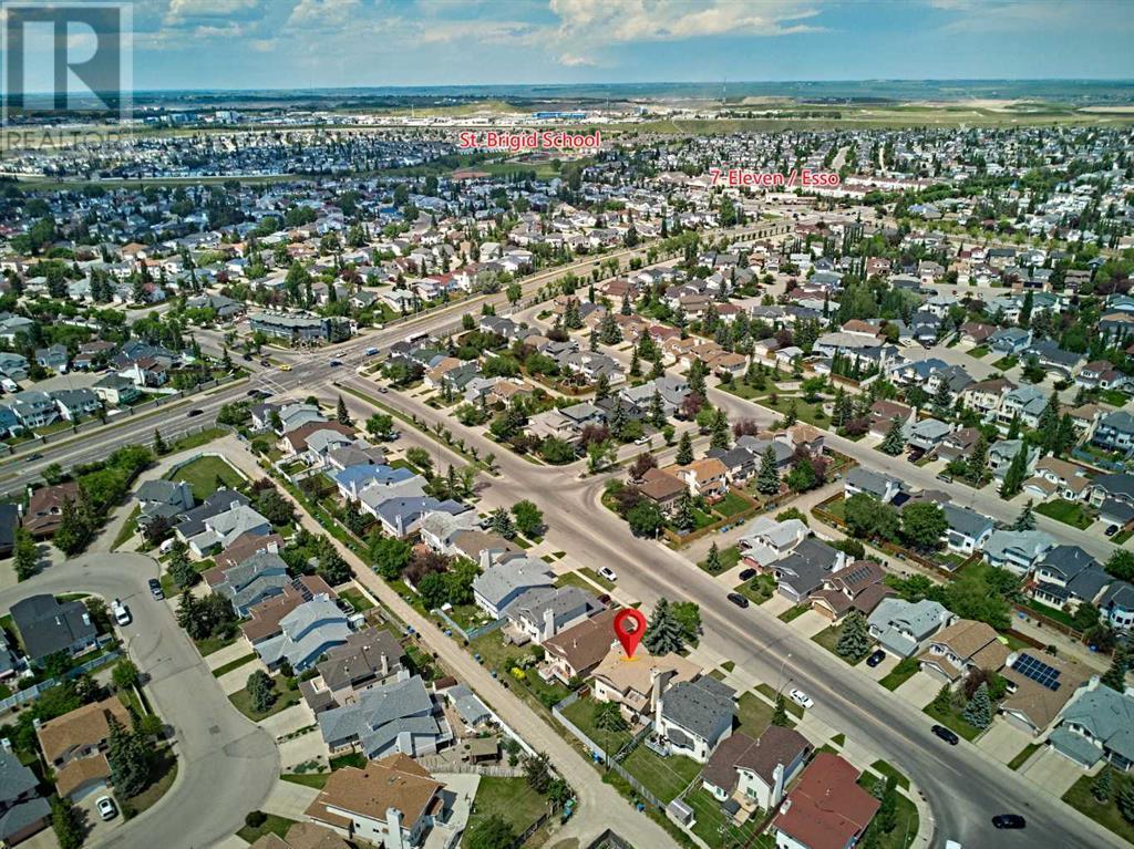 Single Family House for Sale in  Hawkstone Drive NW Hawkwood Calgary 
