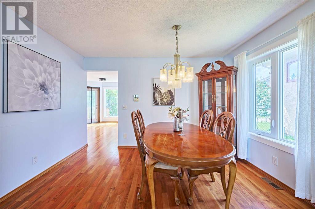 Single Family House for Sale in  Hawkstone Drive NW Hawkwood Calgary 
