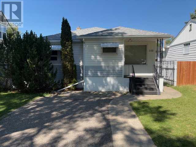 722 20 Street S, Lethbridge, Alberta