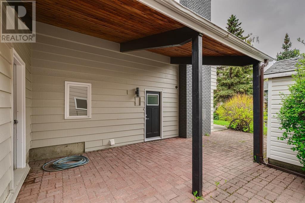 Single Family House for Sale in  Willowfern Drive SE Willow Park Calgary 