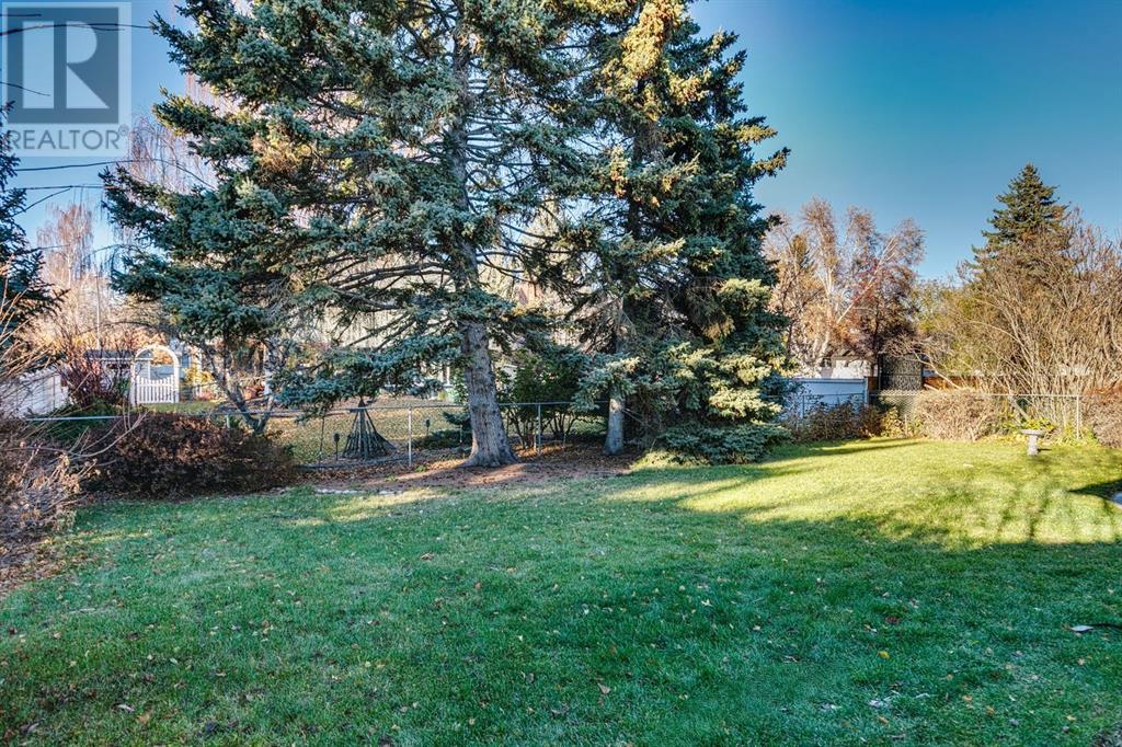 Single Family House for Sale in  Willowfern Drive SE Willow Park Calgary 