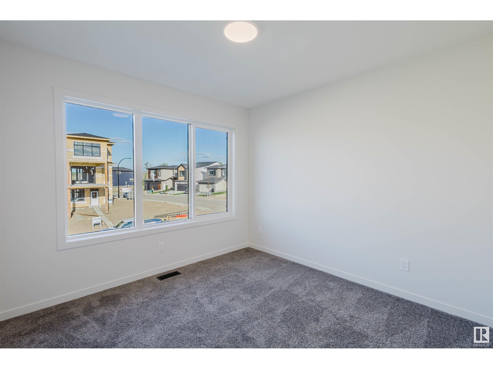 Photo 34 of 456 33 St Sw, Edmonton AB