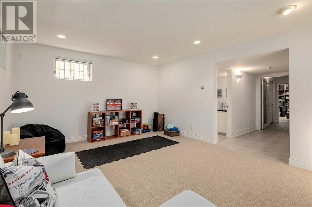 Single Family House for Sale in  Lansdowne Avenue SW Elbow Park Calgary 