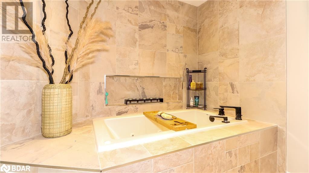 Photo 2 of 20 Manett Crescent, Brampton ON
