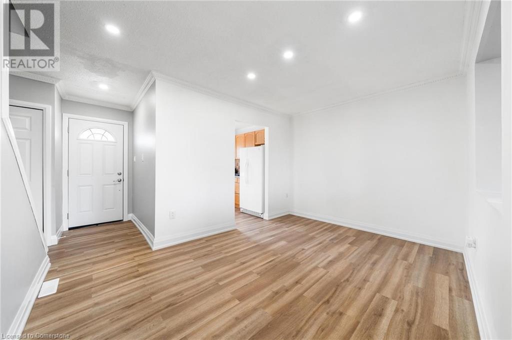 Photo 9 of 10 Angus Road Unit 17, Hamilton ON