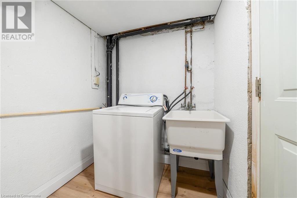 Photo 4 of 10 Angus Road Unit 17, Hamilton ON
