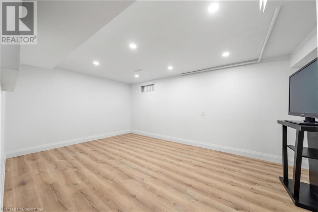Photo 36 of 10 Angus Road Unit 17, Hamilton ON