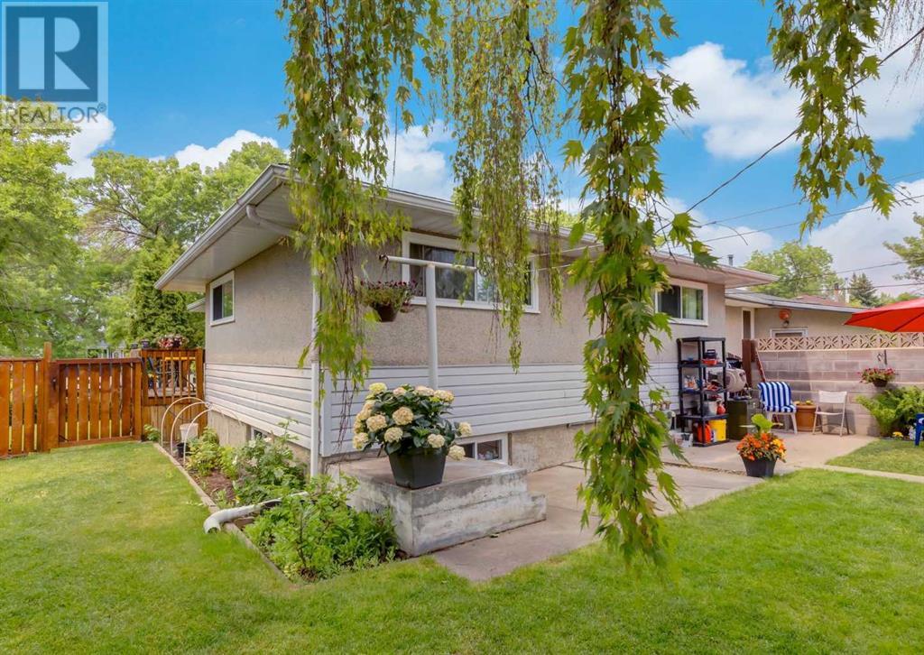 Single Family House Bungalow for Sale in   Street NE Mayland Heights Calgary 