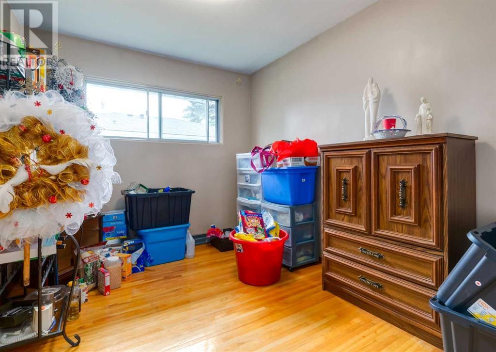 Single Family House Bungalow for Sale in   Street NE Mayland Heights Calgary 
