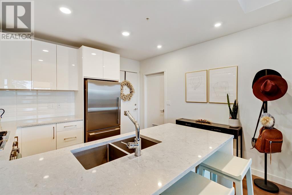 Single Family House for Sale in    Street NW Hillhurst Calgary 