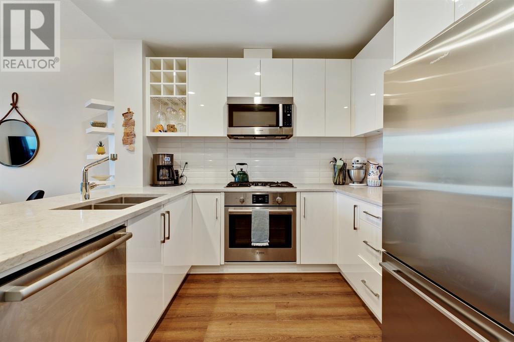 Single Family House for Sale in    Street NW Hillhurst Calgary 