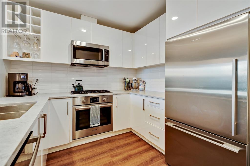 Single Family House for Sale in    Street NW Hillhurst Calgary 