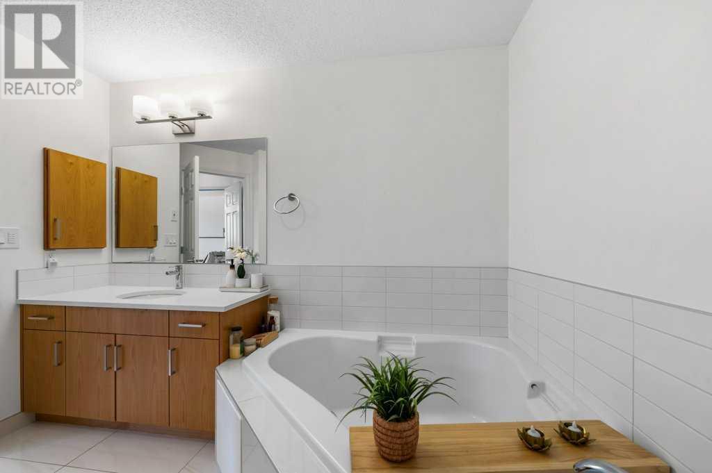 Single Family House for Sale in   Erlton Street SW Erlton Calgary 