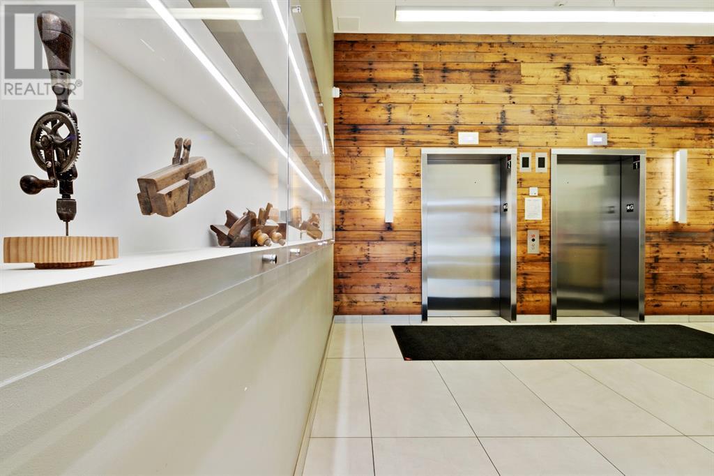 Single Family House for Sale in    Street NW Hillhurst Calgary 