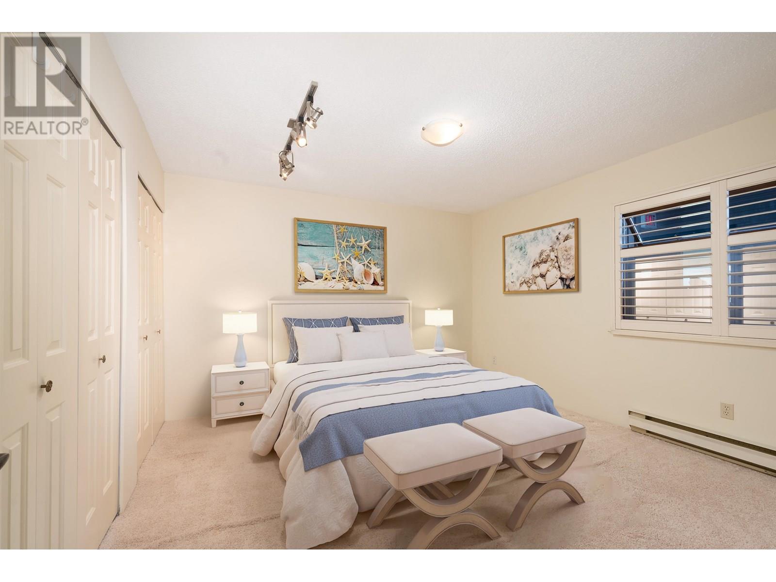Photo 29 of 203 225 24th Street, West Vancouver BC