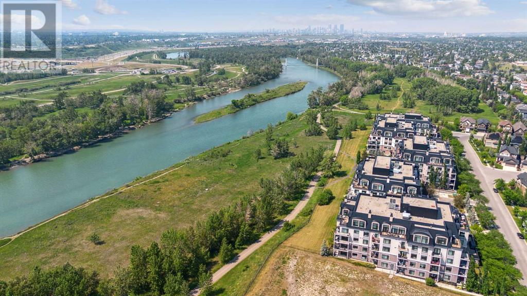 Single Family House for Sale in   Quarry Way SE Douglasdale/Glen Calgary 