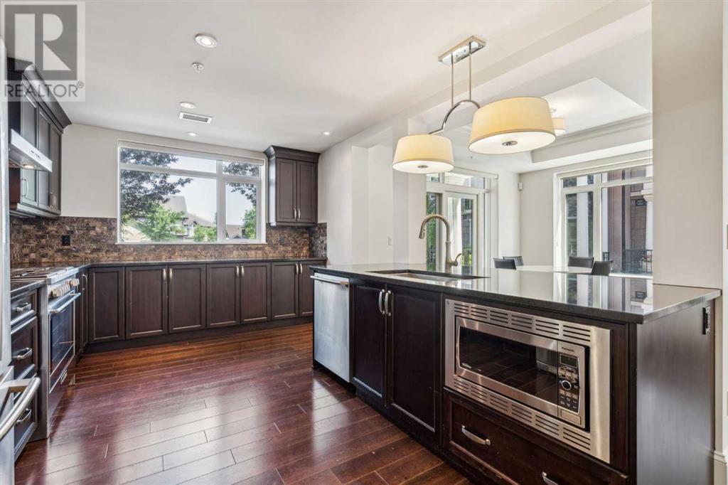 Single Family House for Sale in   Quarry Way SE Douglasdale/Glen Calgary 