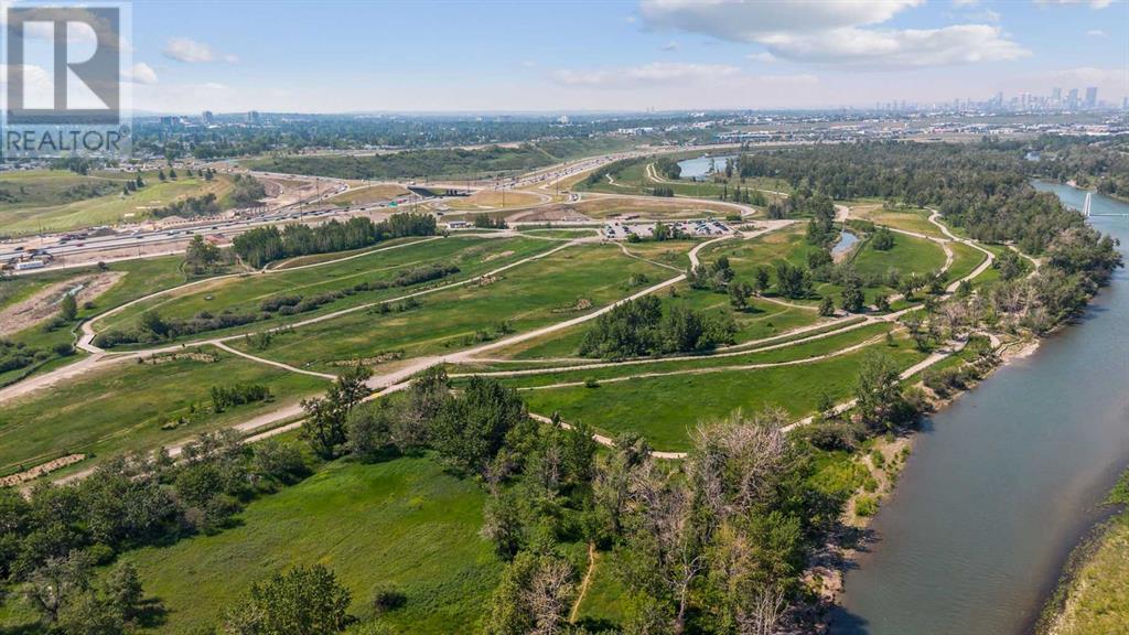 Single Family House for Sale in   Quarry Way SE Douglasdale/Glen Calgary 