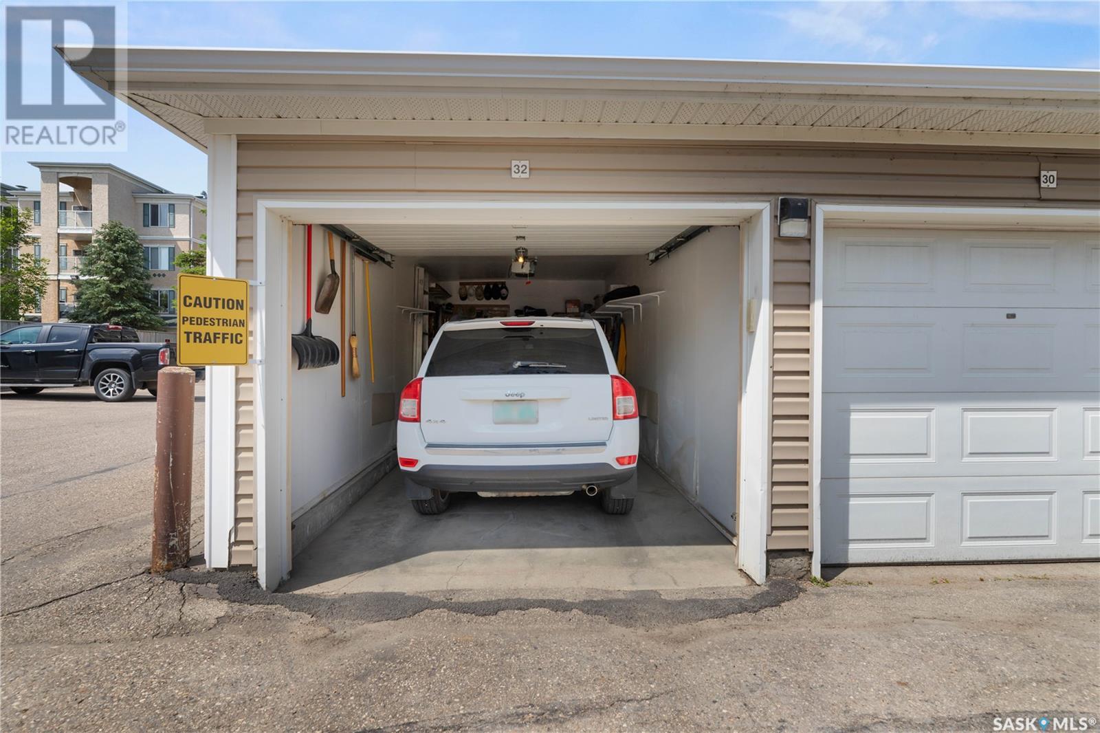 Single Family House High rise for Sale in   Nelson ROAD Saskatoon 