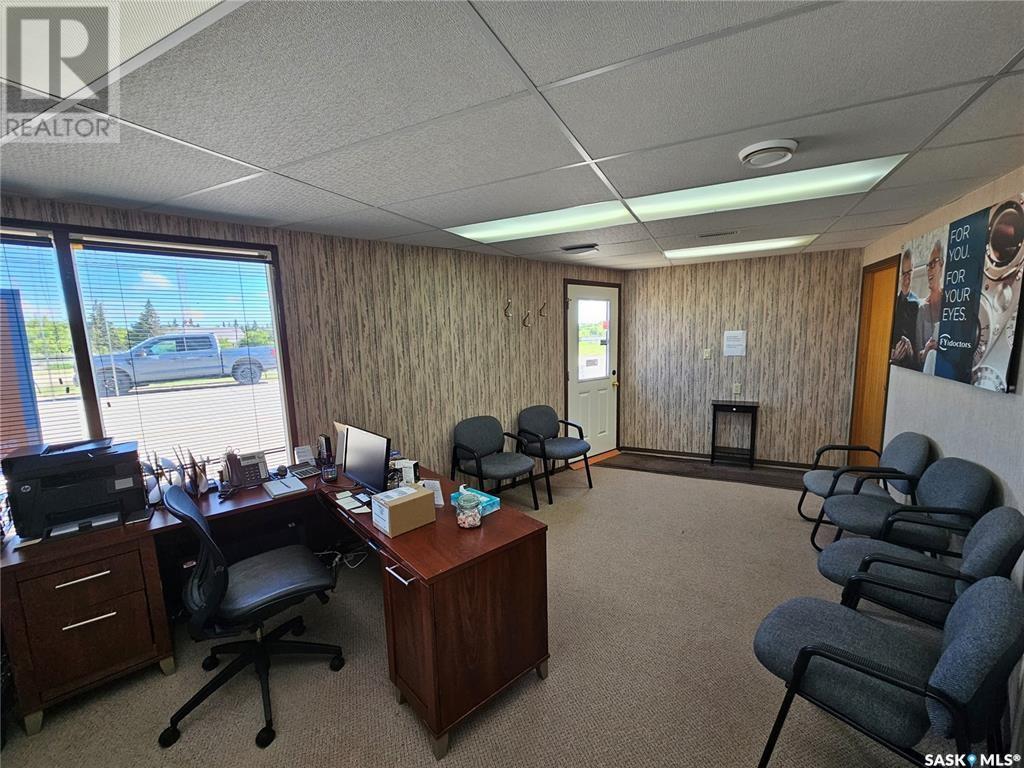 712 Railway STREET — photo 11