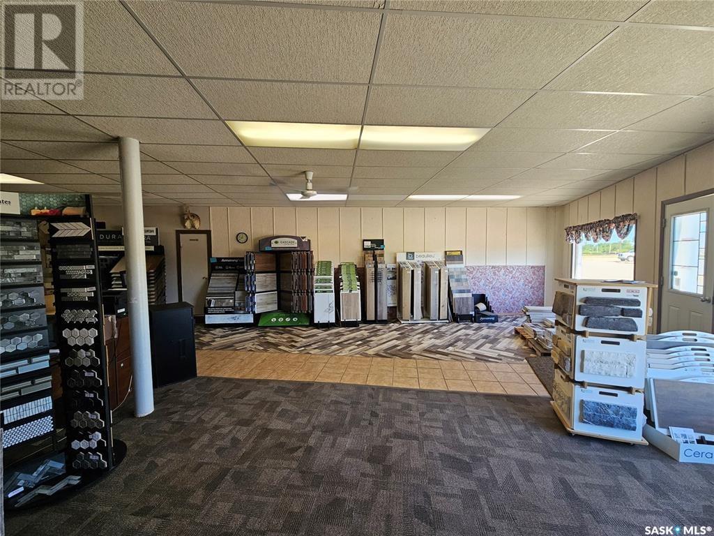 712 Railway STREET — photo 23