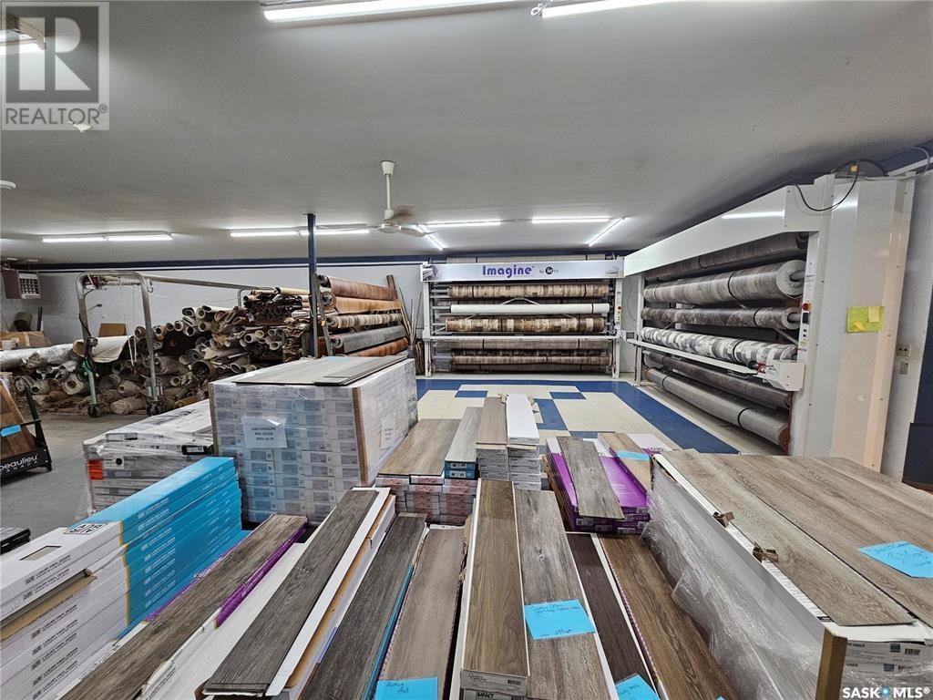 712 Railway STREET — photo 35