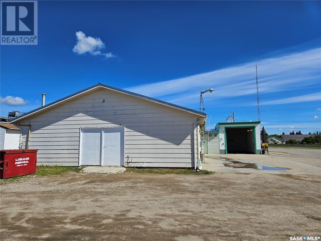 712 Railway STREET — photo 7
