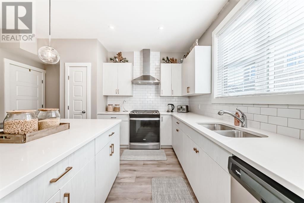 Single Family House for Sale in  Cranbrook Walk SE Cranston Calgary 