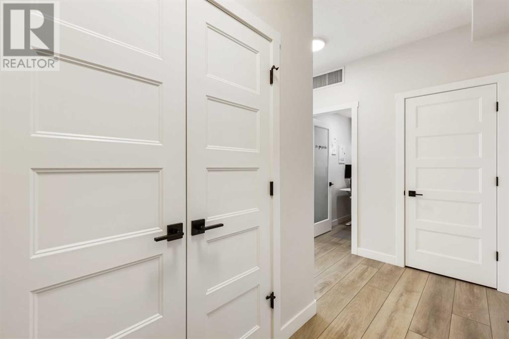Single Family House for Sale in   Wolf Hollow Crescent SE Wolf Willow Calgary 