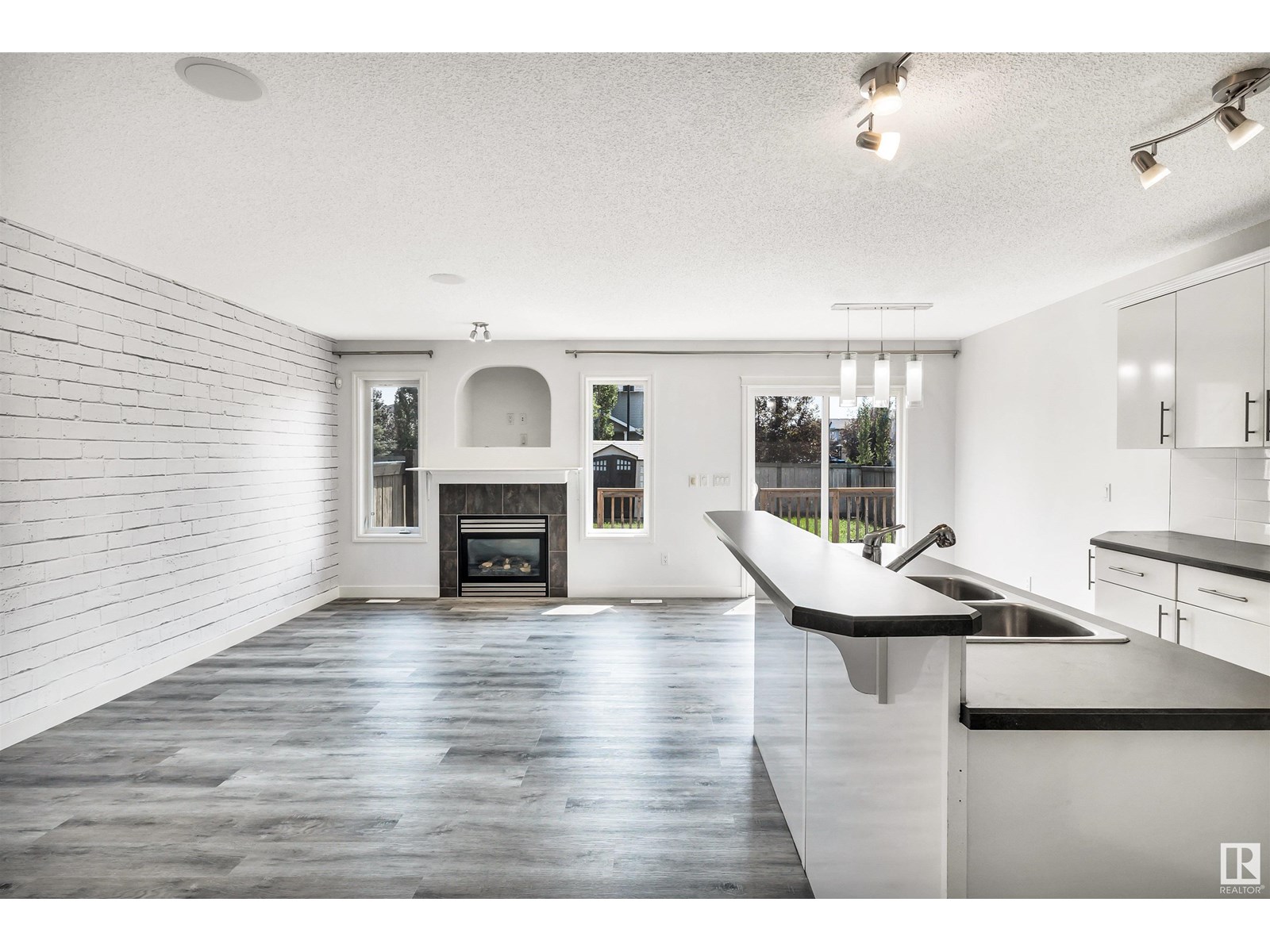 Photo 7 of 17129 7 A Av Sw, Edmonton AB