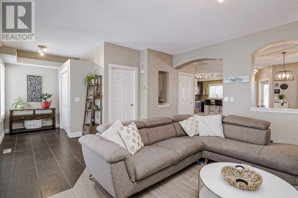 Single Family House for Sale in  Chaparral Ridge Circle SE Chaparral Calgary 