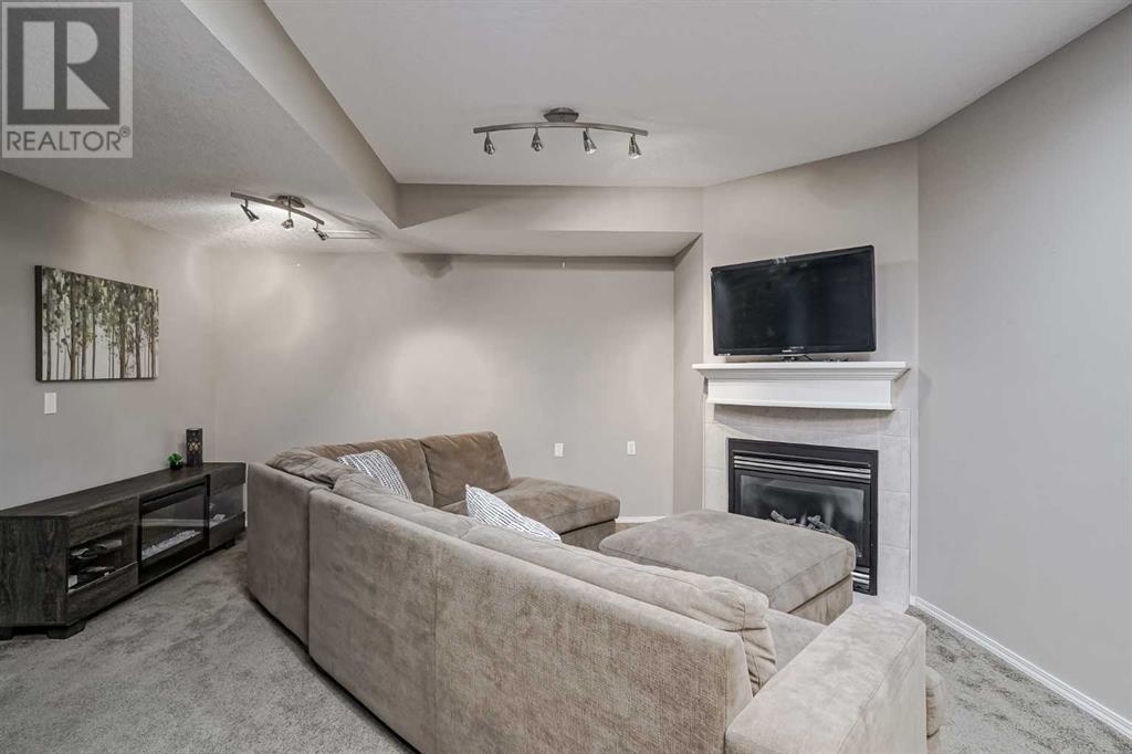 Single Family House for Sale in  Chaparral Ridge Circle SE Chaparral Calgary 