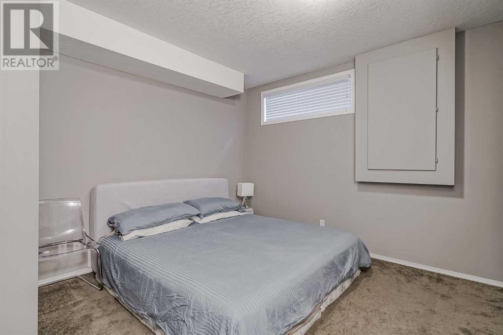 Single Family House for Sale in  Chaparral Ridge Circle SE Chaparral Calgary 