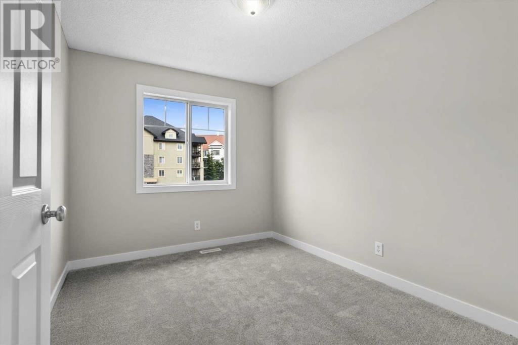 Single Family House for Sale in  Royal Birch Mount NW Royal Oak Calgary 