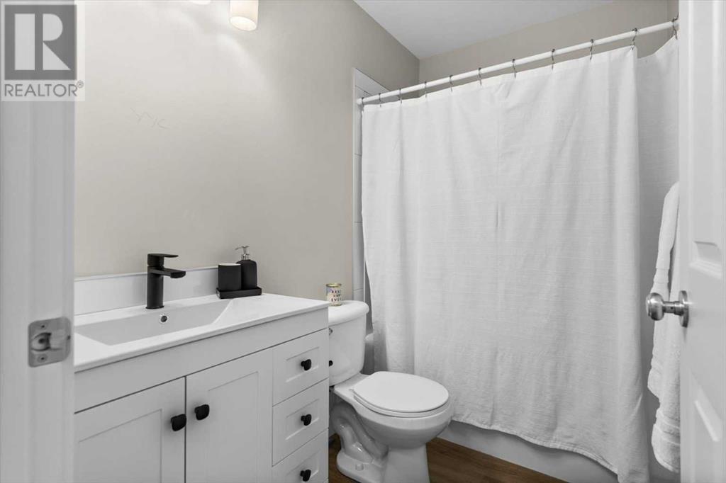 Single Family House for Sale in  Royal Birch Mount NW Royal Oak Calgary 