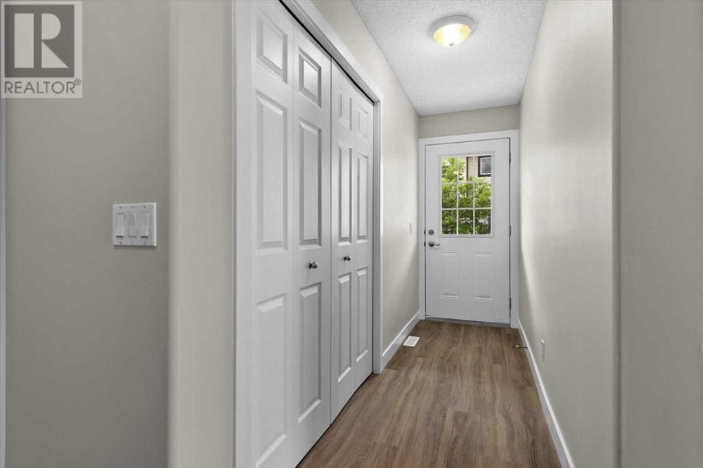 Single Family House for Sale in  Royal Birch Mount NW Royal Oak Calgary 