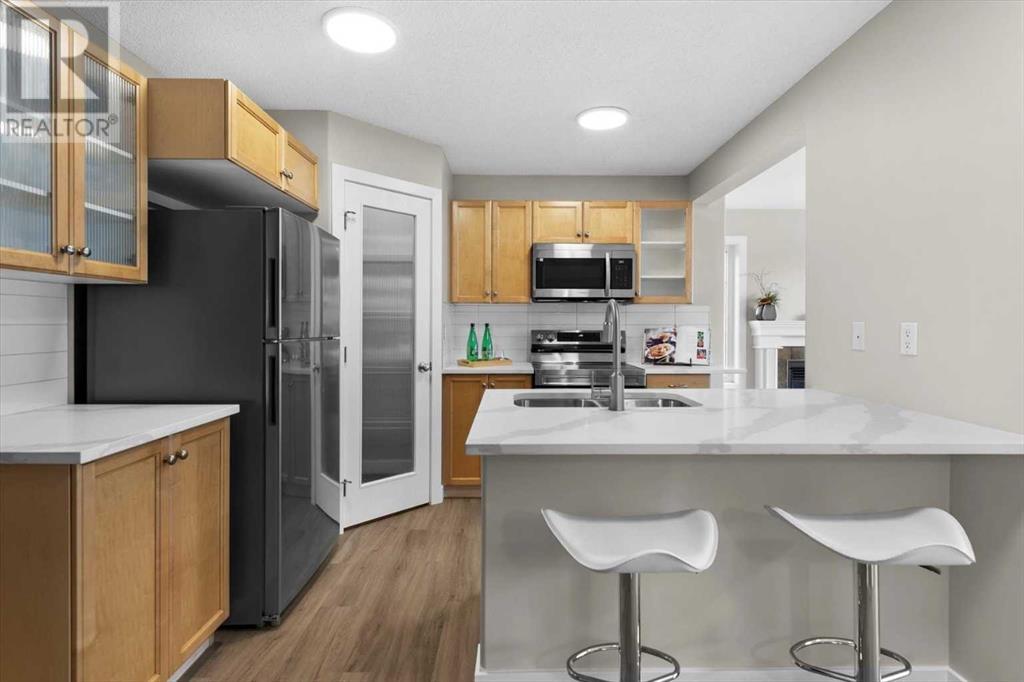 Single Family House for Sale in  Royal Birch Mount NW Royal Oak Calgary 