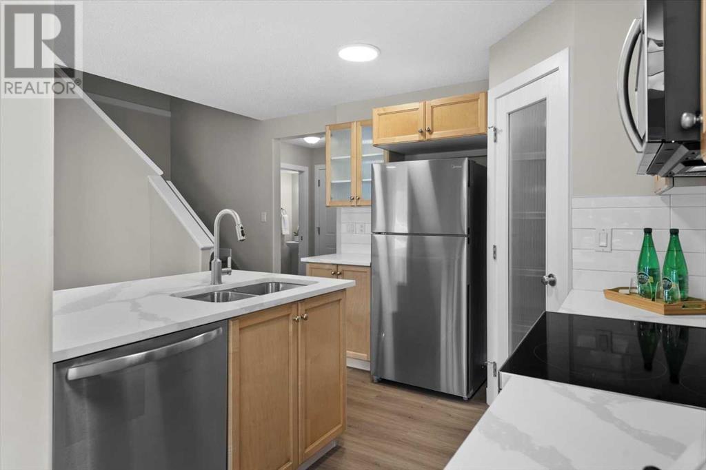 Single Family House for Sale in  Royal Birch Mount NW Royal Oak Calgary 
