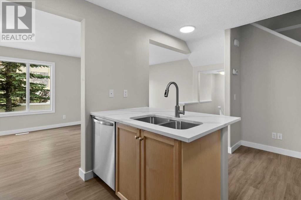 Single Family House for Sale in  Royal Birch Mount NW Royal Oak Calgary 