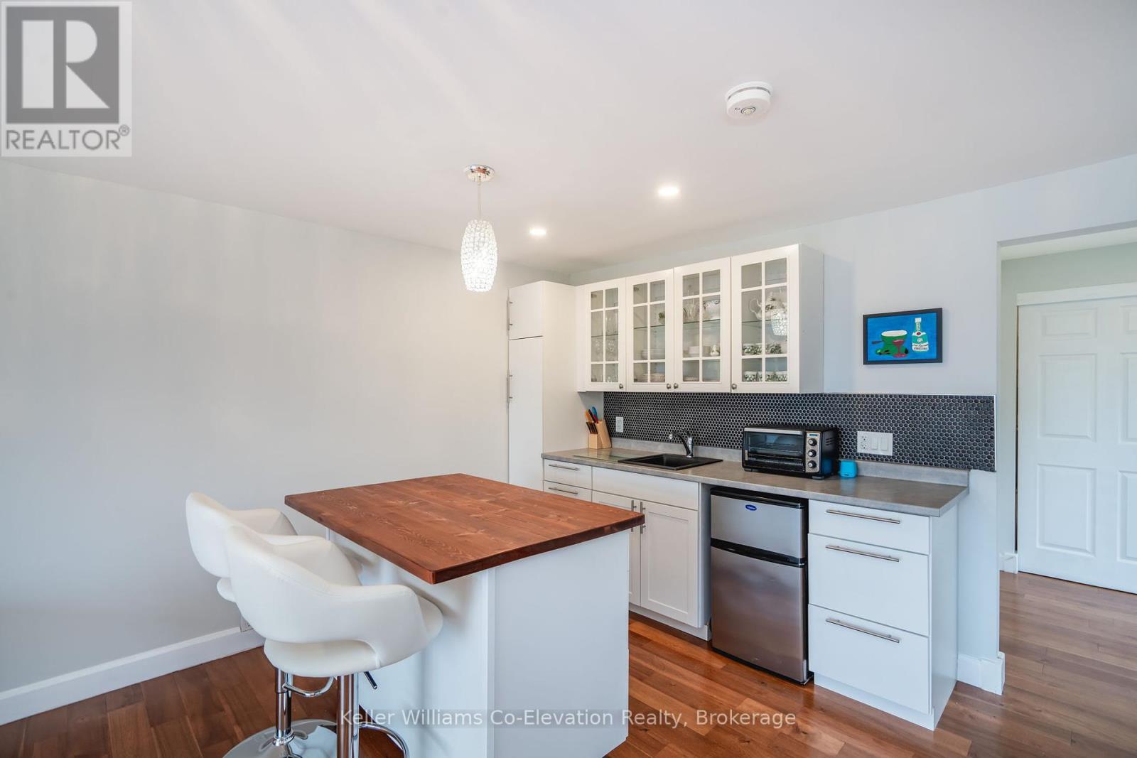 Photo 18 of 220 Robins Point Road, Tay ON