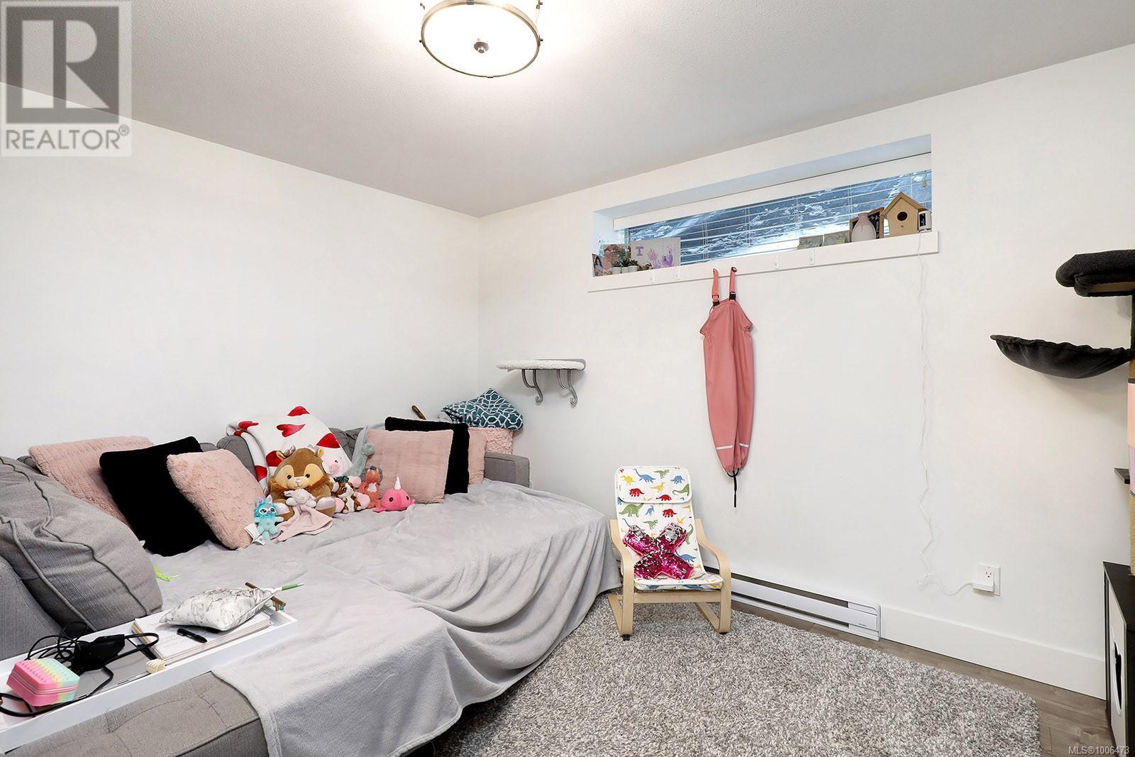 Photo 33 of 2560 Steele Cres, Courtenay BC