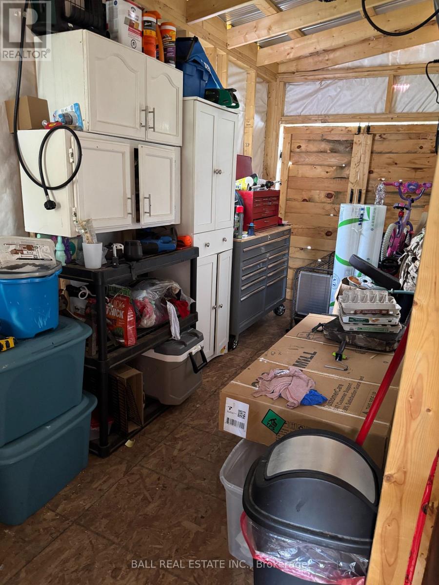 Single Family House Bungalow for Sale in  COUNTY ROAD  Highlands East (Glamorgan) 