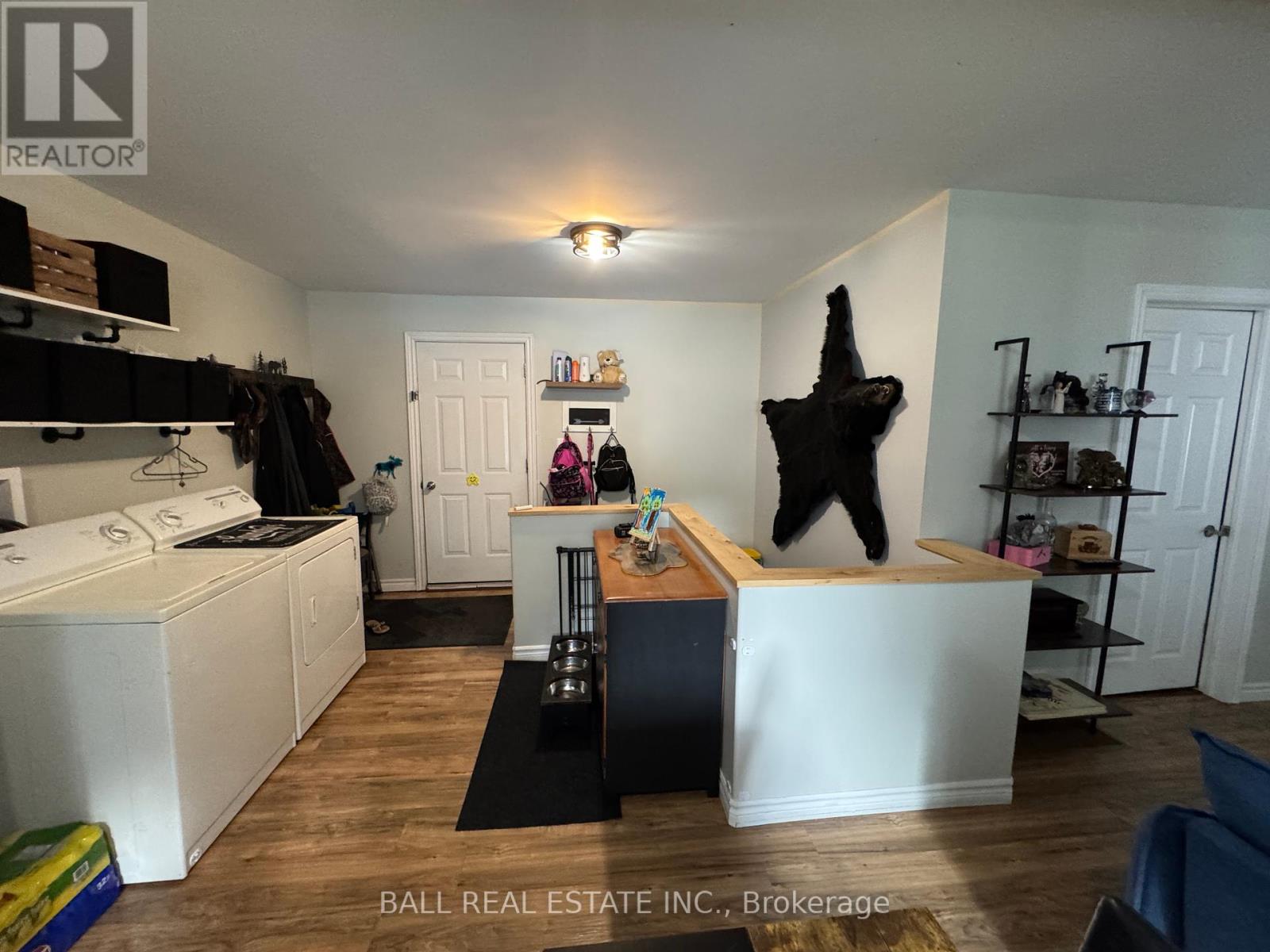 Single Family House Bungalow for Sale in  COUNTY ROAD  Highlands East (Glamorgan) 