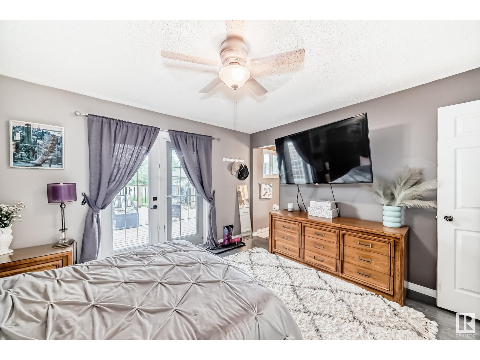 Photo 15 of 352 Huffman Cr Nw, Edmonton AB