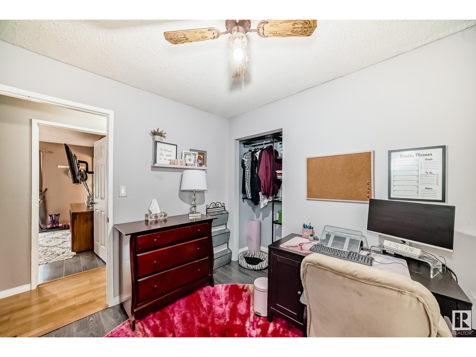 Photo 18 of 352 Huffman Cr Nw, Edmonton AB