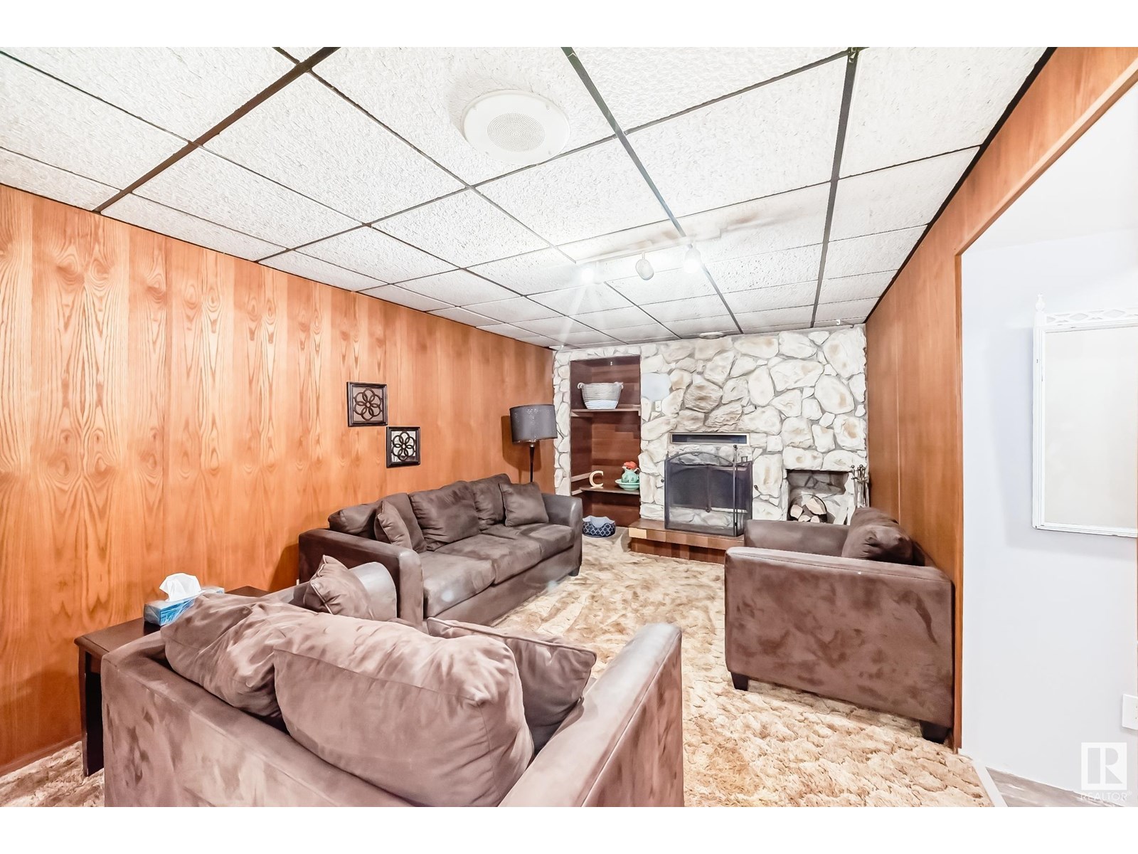 Photo 22 of 352 Huffman Cr Nw, Edmonton AB